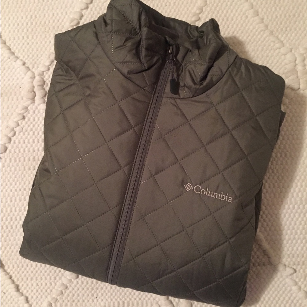 Green women's Columbia jacket